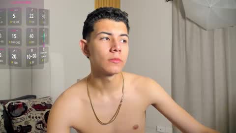 Snapshot of fireguy_99 chatting on November 29, 1:25 pm Nicolas online show from November 29, 1:25 pm