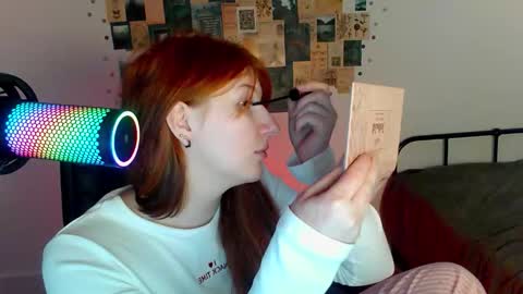 Snapshot of first_instinct chatting on March 21, 11:15 am first_instinct online show from March 21, 11:15 am