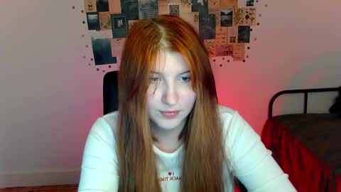 Snapshot of first_instinct chatting on March 23, 4:22 pm first_instinct online show from March 23, 4:22 pm