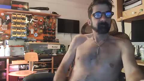 Snapshot of fishermanjack0101 chatting on March 4, 5:42 am fishermanjack0101 online show from March 4, 5:42 am