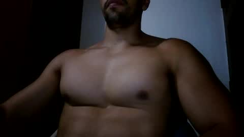 fitchestabs_69 online show from June 4, 9:43 pm