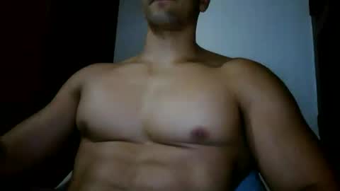 fitchestabs_69 online show from July 16, 10:05 pm