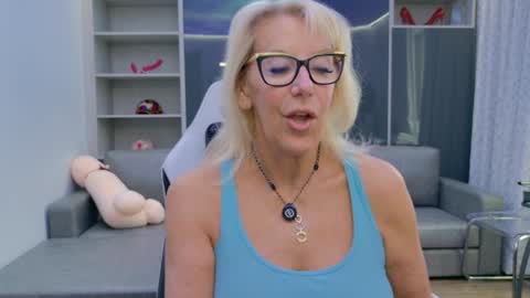 Bianca online show from March 20, 3:06 pm