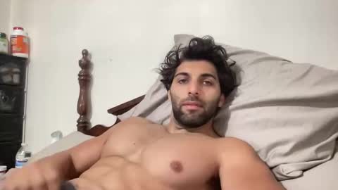 fitcurvyman4fun_69 online show from May 4, 2:24 pm