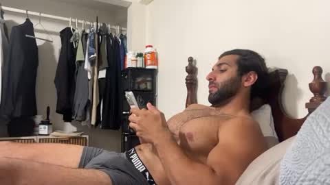 fitcurvyman4fun_69 online show from May 16, 2:16 pm