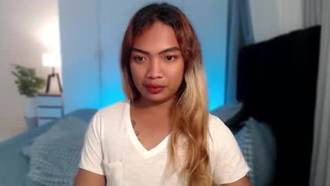 Snapshot of fitfemme_anna chatting on March 12, 7:03 am fitfemme_anna online show from March 12, 7:03 am