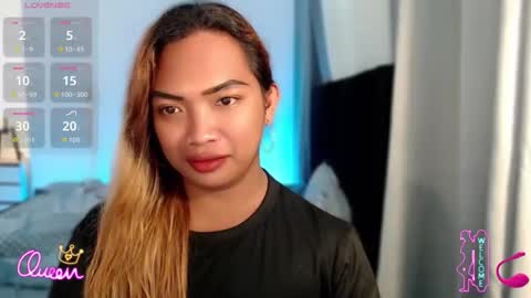 Snapshot of fitfemme_anna chatting on March 19, 6:06 am fitfemme_anna online show from March 19, 6:06 am