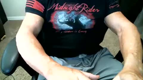 fitguy40 online show from March 13, 7:31 pm