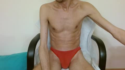 Snapshot of fithotguy90 chatting on April 5, 11:35 pm Luis online show from April 5, 11:35 pm