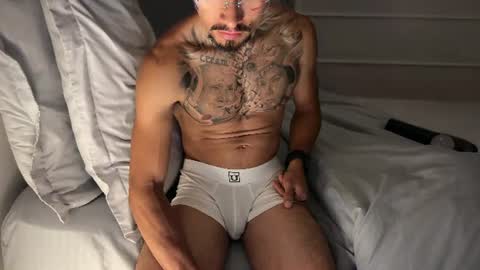 fitjacques online show from July 7, 2:58 am