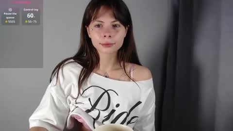 fitmila online show from July 6, 8:11 pm