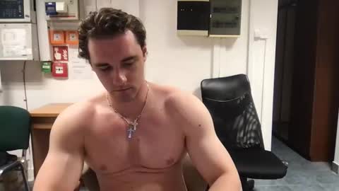 Snapshot of fitnessboyteam chatting on June 7, 7:50 pm FitnessBoyTeam online show from June 7, 7:50 pm