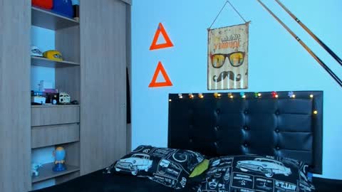 Elias Valencia online show from December 22, 1:45 am