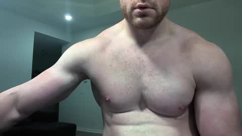 fitnudeguyxxx online show from March 7, 10:32 pm