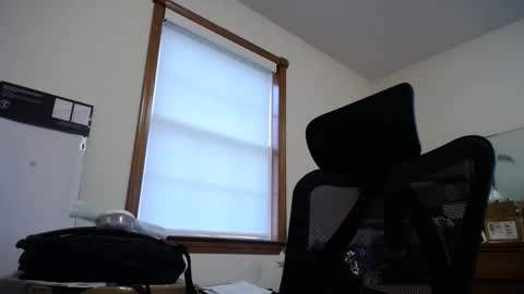  Links in Bio below online show from November 22, 12:48 pm