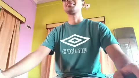 Snapshot of fizz_04_fun chatting on June 23, 4:32 am Ur BoyToy online show from June 23, 4:32 am