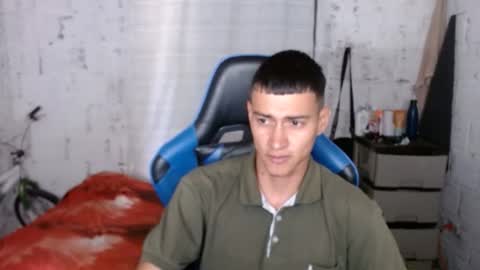  FLACO  online show from April 4, 5:43 pm