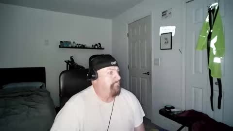 Florida guy online show from December 31, 5:33 am