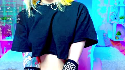 Sophie online show from December 16, 4:13 am