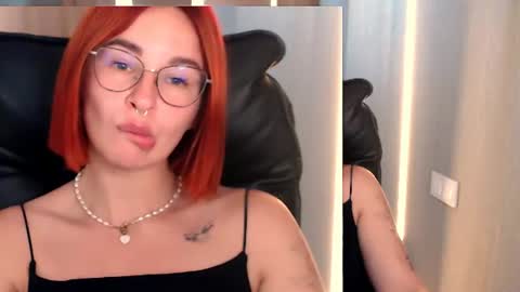 flamevixen online show from July 31, 5:18 am