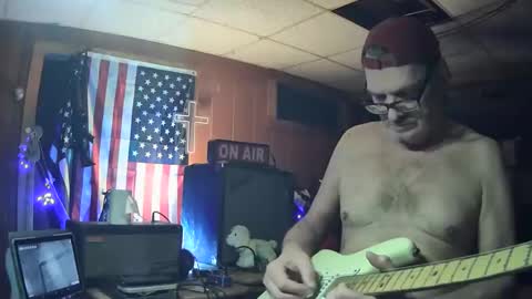 flamingfartguy online show from December 29, 3:22 am