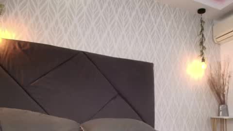 Flavia online show from November 9, 7:34 pm