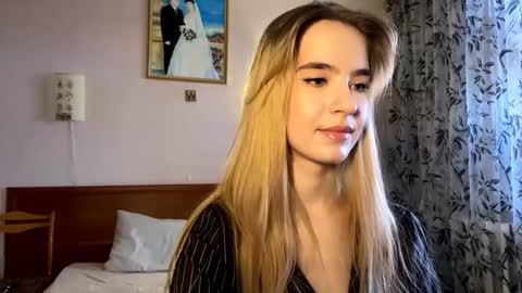 Mary online show from February 7, 8:18 am