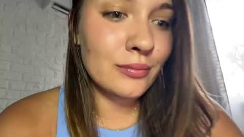 Snapshot of fleeting_dreams chatting on July 23, 3:59 am Emma online show from July 23, 3:59 am