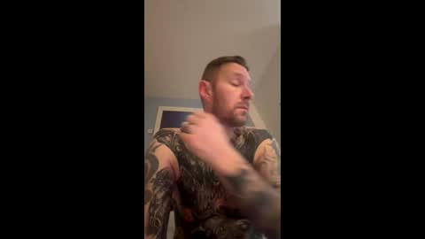 fletcher1985 online show from June 3, 5:40 pm