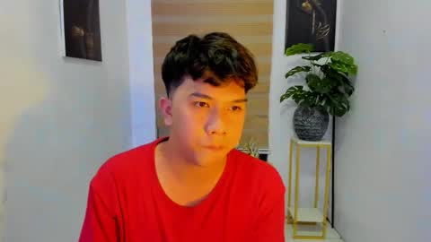 Snapshot of fletcher_dior23 chatting on November 15, 10:34 am fletcher_dior23 online show from November 15, 10:34 am