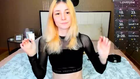 FlexiMona online show from October 3, 9:17 am