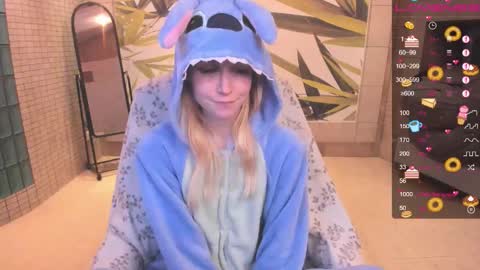 FlexiMona online show from February 22, 9:24 pm