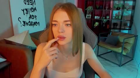 Snapshot of flexyfoxy chatting on October 19, 5:30 am Flexyfoxy online show from October 19, 5:30 am