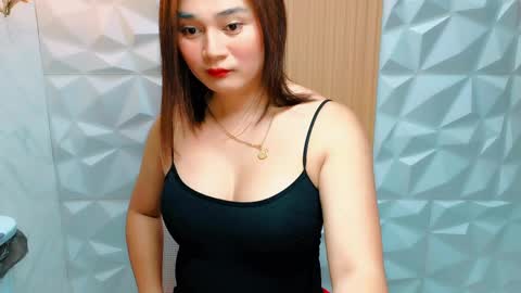 Snapshot of flirtashly chatting on April 4, 6:00 am ASHLY online show from April 4, 6:00 am