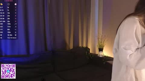 Doloras online show from October 13, 6:24 am