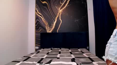 flirtdeea online show from March 11, 12:33 am