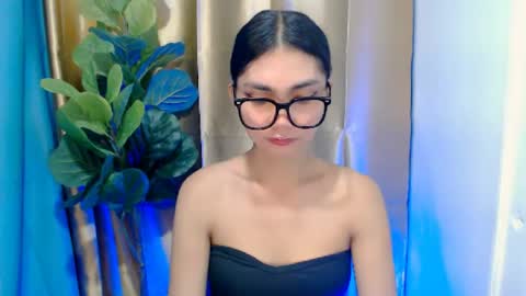 Snapshot of flirtymarga chatting on July 29, 2:10 am Marga online show from July 29, 2:10 am