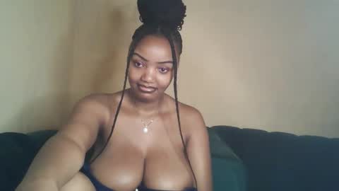 Snapshot of flirtymimie chatting on February 20, 9:43 am flirtymimie online show from February 20, 9:43 am