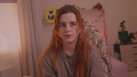 Eliza online show from November 28, 1:36 pm