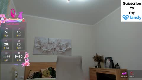 Snapshot of flooora_0 chatting on March 22, 1:42 am Mona online show from March 22, 1:42 am