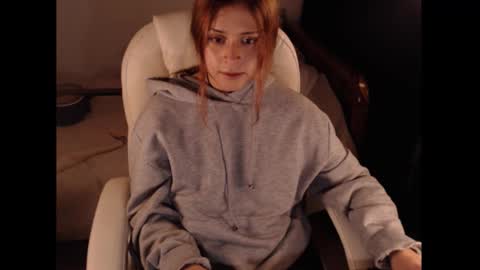 flor3citarockera online show from March 10, 11:37 am