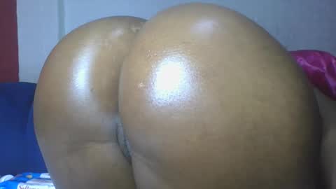 Snapshot of flora_fantasy chatting on April 20, 4:54 pm fantasy online show from April 20, 4:54 pm