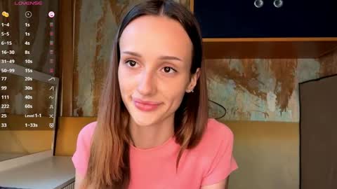 Snapshot of florabigger chatting on June 6, 3:17 pm Maria online show from June 6, 3:17 pm