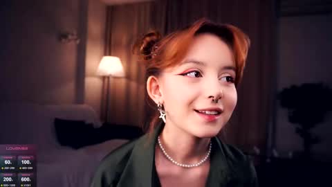 Snapshot of florencewilliam chatting on February 10, 6:45 pm Miranda Day Edanight. online show from February 10, 6:45 pm