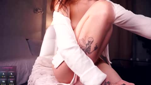 Snapshot of florencewilliam chatting on February 17, 9:41 pm Miranda Day Edanight. online show from February 17, 9:41 pm