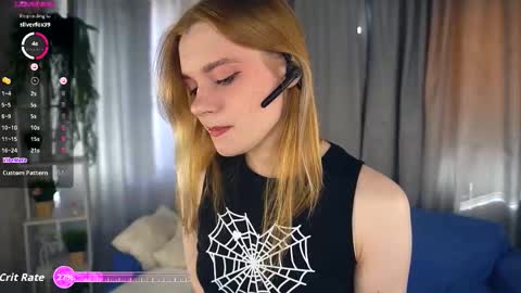 Snapshot of florencewilliam chatting on September 14, 6:01 am Miranda Day Edanight. online show from September 14, 6:01 am