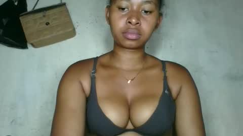 florencia011 online show from November 11, 9:42 am