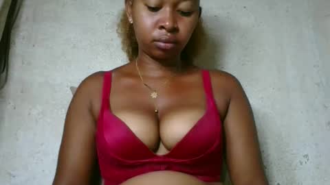 Snapshot of florencia011 chatting on March 3, 7:09 pm florencia011 online show from March 3, 7:09 pm