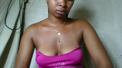 Snapshot of florencia011 chatting on March 27, 11:26 pm florencia011 online show from March 27, 11:26 pm