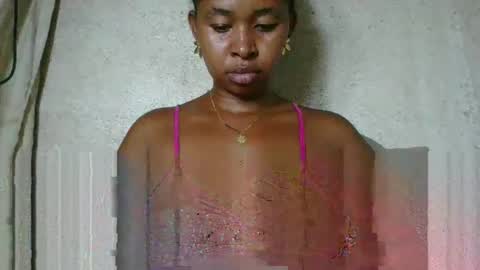 Snapshot of florencia011 chatting on April 7, 8:04 am florencia011 online show from April 7, 8:04 am